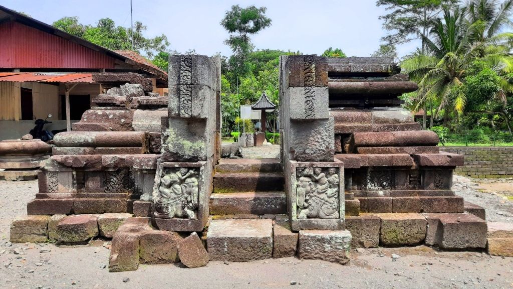 Diduga Runtuh Akibat Aktivitas Gunung Merapi, Ini Fakta Unik Candi Morangan di Sleman