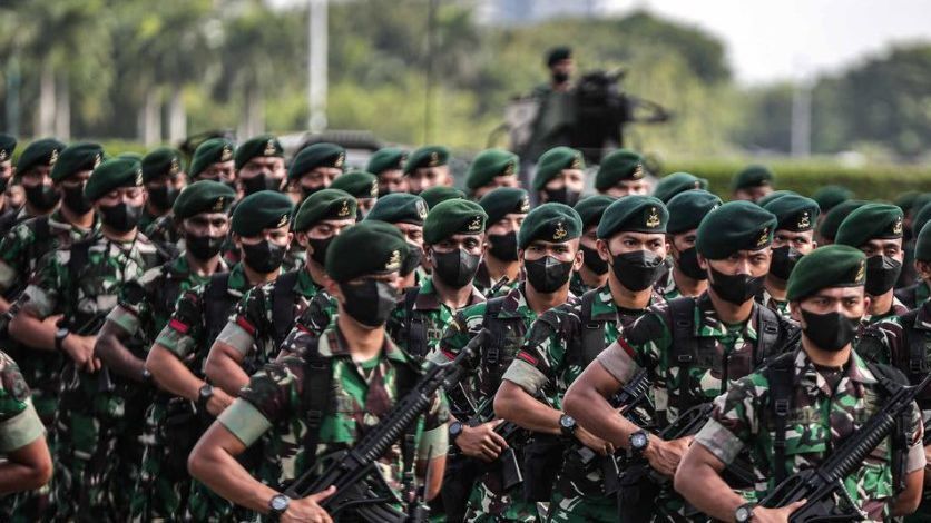 Datangi Batalyon 512, Kasad Maruli Sambil Gendong Anak Anggota TNI dan Memberikan Pesan yang Begitu Mendalam