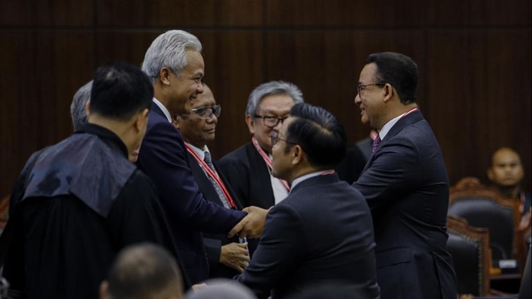 VIDEO: Kompak Ganjar-Mahfud Kritik Keras Banyaknya Kementerian, Langgar Aturan & Sumber Korupsi