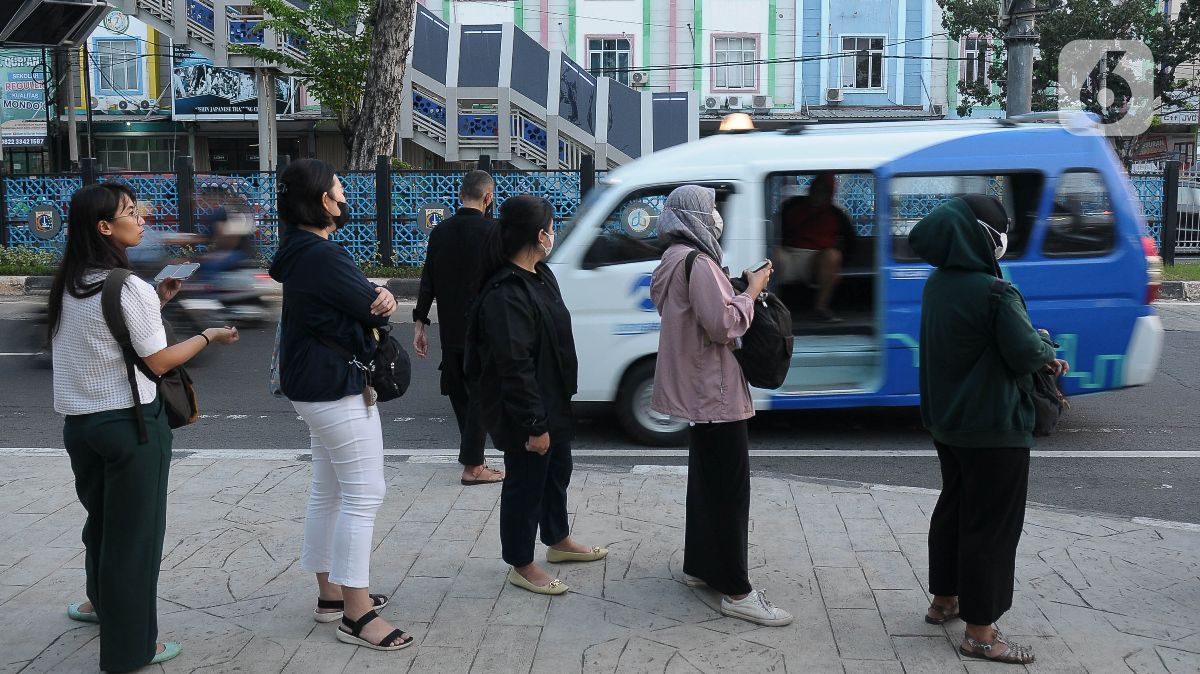 Transjakarta Uji Coba Mikrotrans untuk Angkutan Malam Hari 24 Jam di 4 Rute Ini