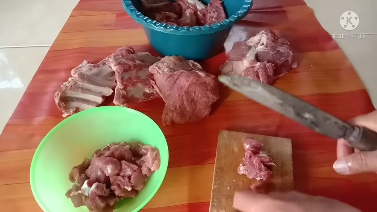 Gunakan 4 Bumbu Dapur, Ini Trik Ampuh Agar Daging Kambing Bebas dari Bau Prengus