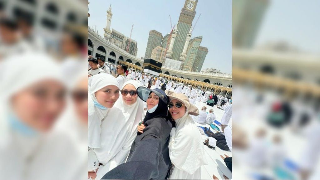 Potret Kompak Nisya Ahmad & Syahnaz Ahmad Bersama Nagita Serta Caca Tengker di Tanah Suci, Netizen 'Ipar Rasa Bestie'