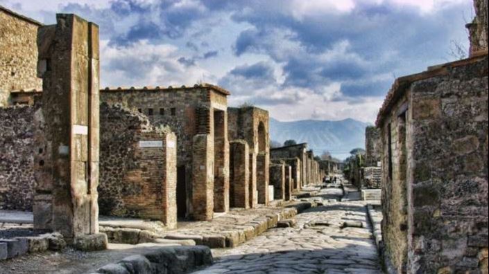 Arkeolog Temukan Jejak Korban Letusan Gunung Di Pompeii yang Selamat, Jadi Kaya Raya Setelah Bencana