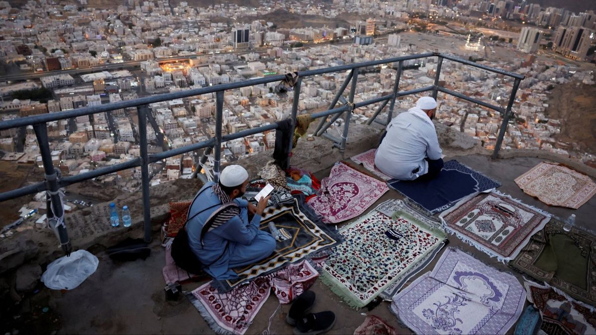 Khawatir Tak Ada Layanan Konsumsi, Jemaah Haji Ini Beli Delapan Penanak Nasi dan Beras Dibawa ke Armuzna