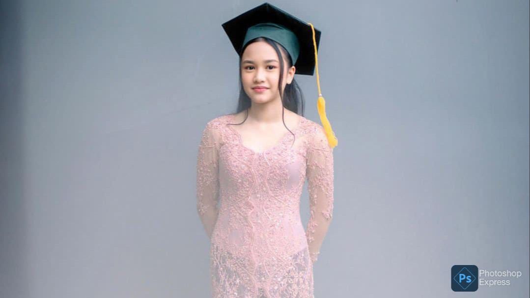 Cantiknya 11 12 dengan Sang Mama, Potret Anggun Samarra Putri Masayu Anastasia dan Lembu di Wisuda SMP