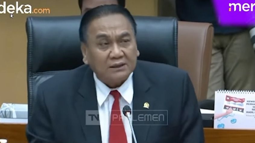 VIDEO: Bambang Pacul Cerita 'Raksasa' DPR Tumbang di 2024, Trimedya PDIP Sampai Nangis