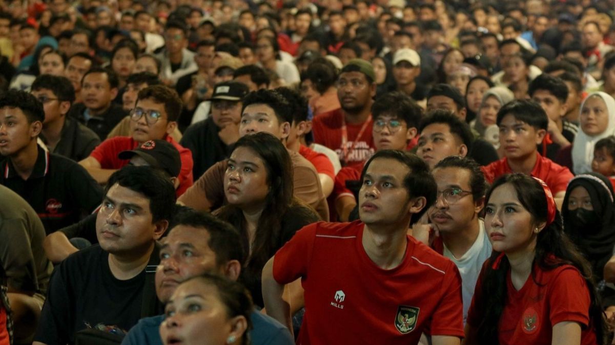 Pelanggaran Kegiatan Nonton Bersama di Surabaya