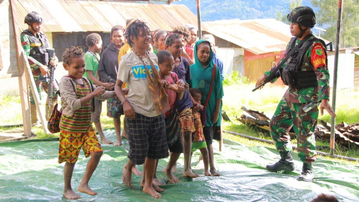 Distrik Homeyo Kondusif, Koops Habema Dirikan Sekolah Lapangan di Bekas SD yang Dibakar OPM