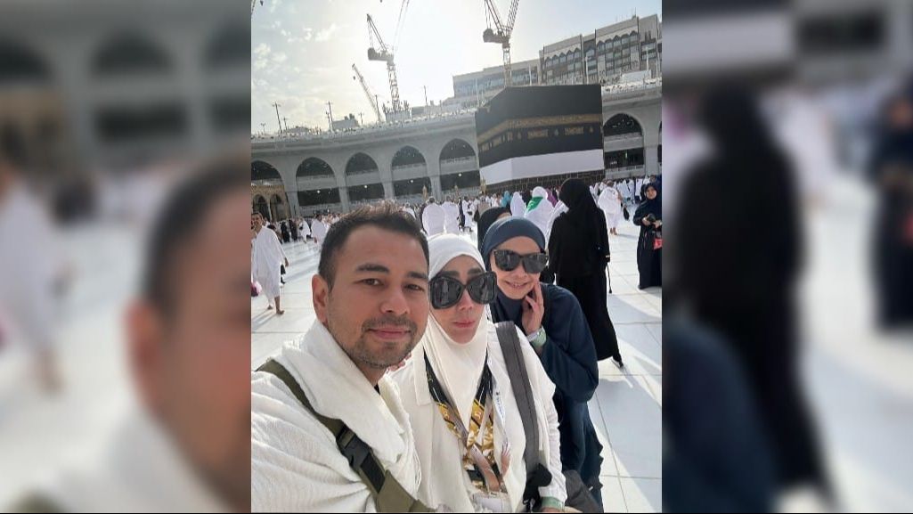 Potret Raffi Ahmad Bersama Mama Amy dan Mama Rieta saat Haji di Tanah Suci, Tulis Pesan yang Bikin Terenyuh Tentang Sosok Ibu