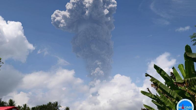 Muncul Kubah Lava di Kawah Gunung Ibu, Ini Dampaknya