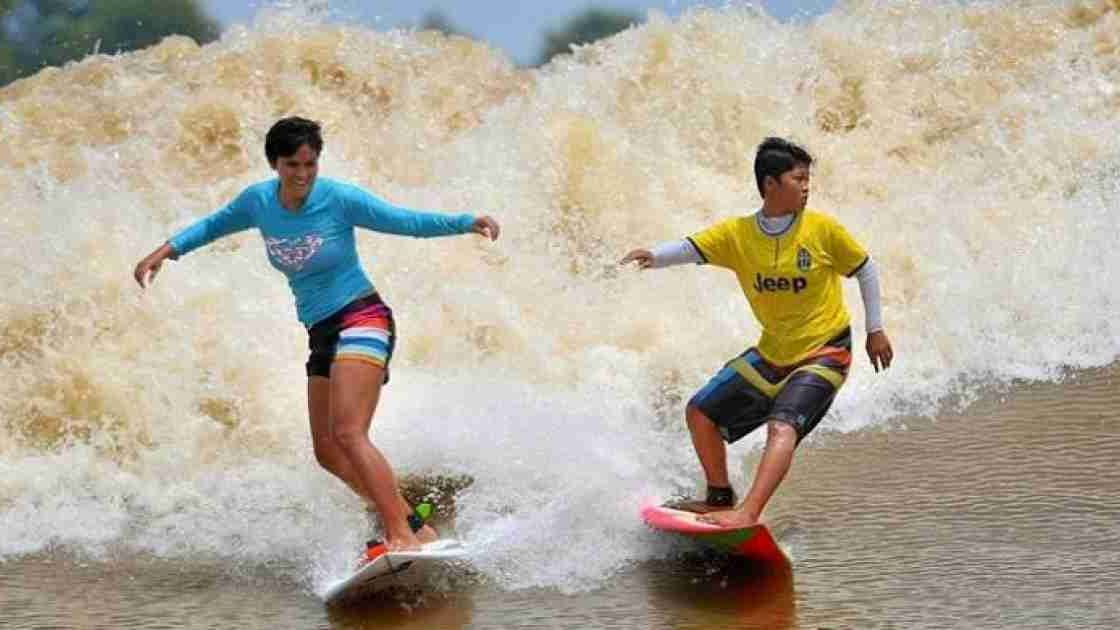 Fenomena Ombak Bono, Air Sungai Kampar Unik yang Punya Gelombang Tinggi hingga 5 Meter, Tempat Selancar Favorit Meski Tak di Laut