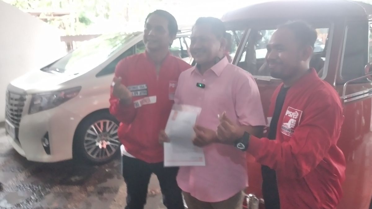 Ngaku Dekat Jokowi, Crazy Rich Grobogan Joko Suranto Daftar Cagub Jateng Lewat PSI