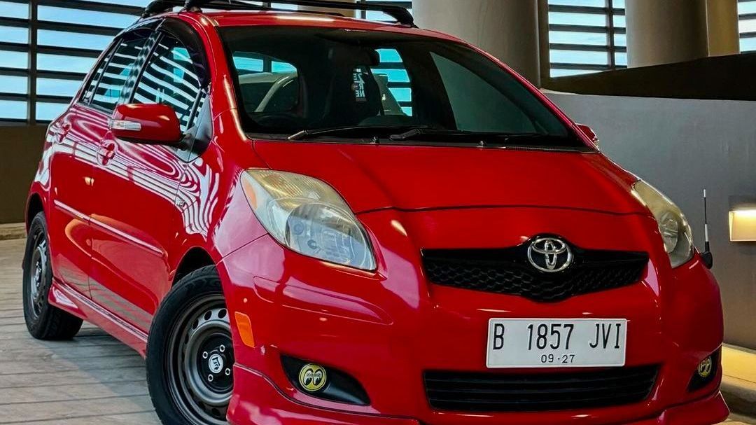 Dengan hanya Rp70 Juta, Anda sudah bisa membawa pulang Mobil Bekas Toyota Yaris Bakpao.