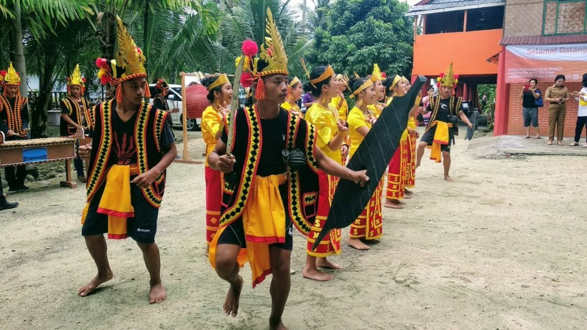 Mengenal Emali, Sang Pemburu Kepala Manusia untuk Persembahan di Alam Kubur dari Nias