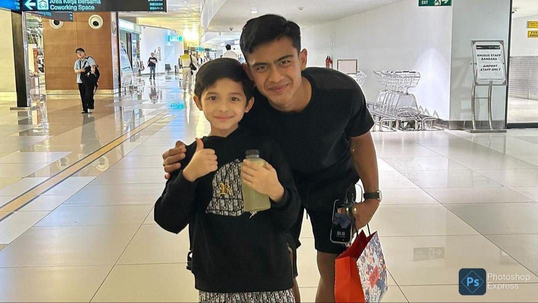 Arsya Hermansyah Akhirnya Ketemu Pratama Arhan, Begini Ekspresinya saat Foto Bareng Idola