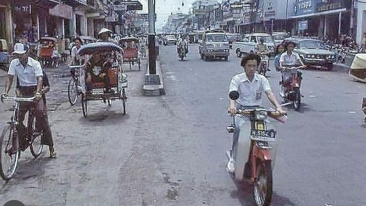 10 Potret Kondisi Jalan Malioboro Yogyakarta Tempo Dulu, Tetap Ikonik dan Masih Asri