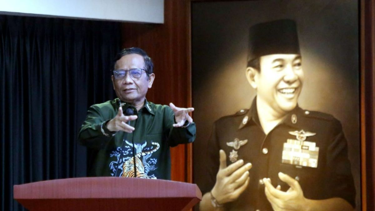 Mahfud Ajak Seluruh Caleg PDIP Terpilih Wujudkan Indonesia Emas Bung Karno