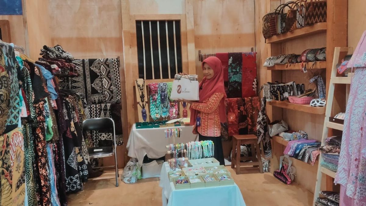 Manfaatkan KUR BRI, Zialova Batik Sukses Bertransformasi Jadi Produsen Fashion Lokal Favorit di Pekalongan