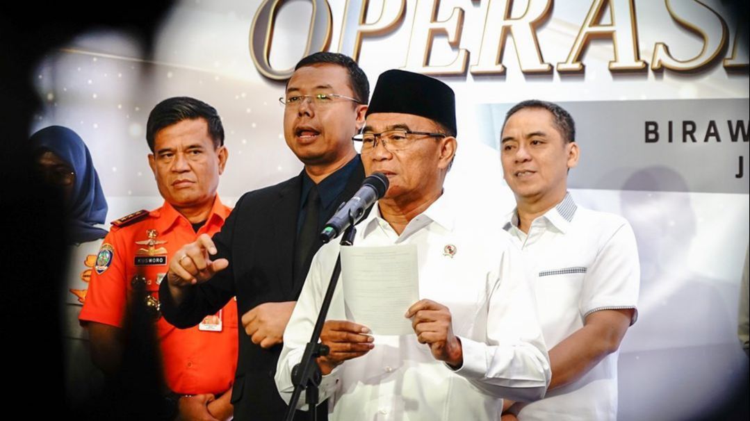 Panjang Lebar Menko Muhadjir Luruskan Statement soal Korban Judi Online Bisa Terima Bansos