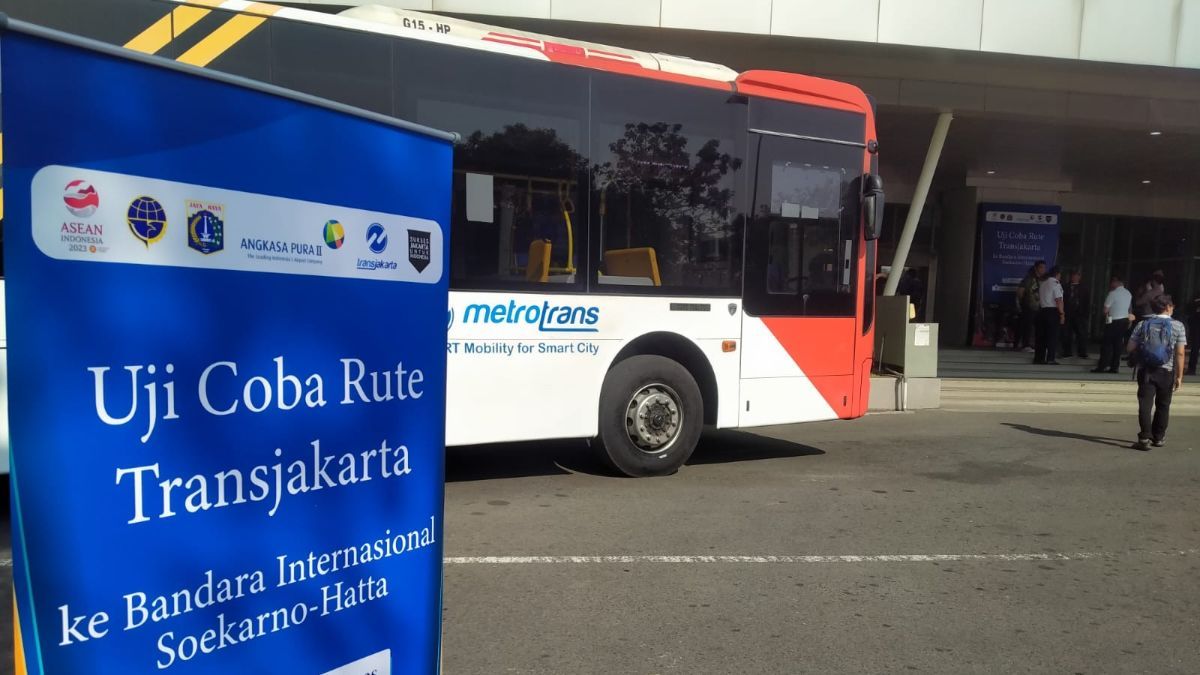 Layanan Transjakarta ke Bandara Soekarno Hatta Diperpanjang