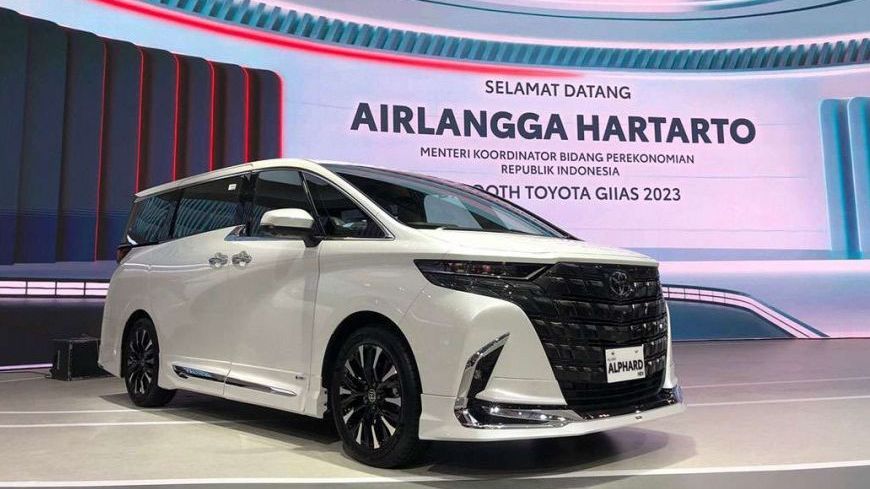 Pilihan Mobil Rp1 Milyar Terbaik 2024: Fitur Canggih, Performa Andal