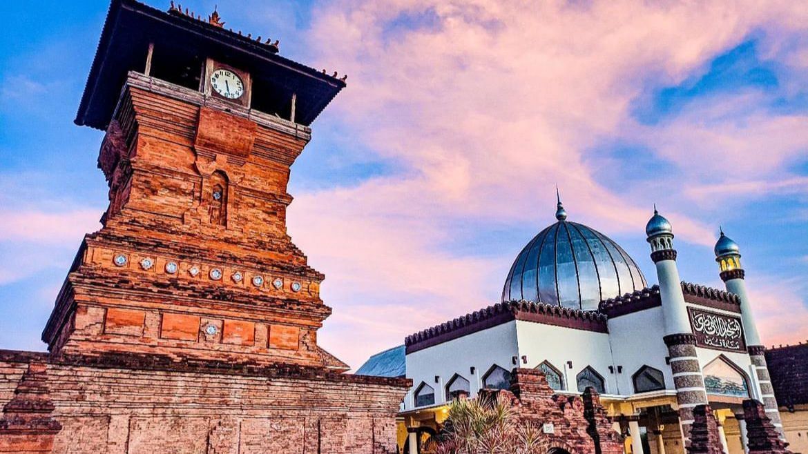 Tidak Menyembelih Sapi, Begini Cara Masjid Menara Kudus Jaga Toleransi Umat Hindu saat Hari Raya Iduladha