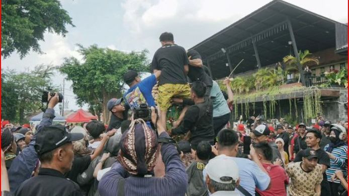 Potret Serunya Hajad Dalem Garebeg Besar Keraton Yogyakarta, Ada Arak-Arakan Gajah hingga Tumpeng Raksasa