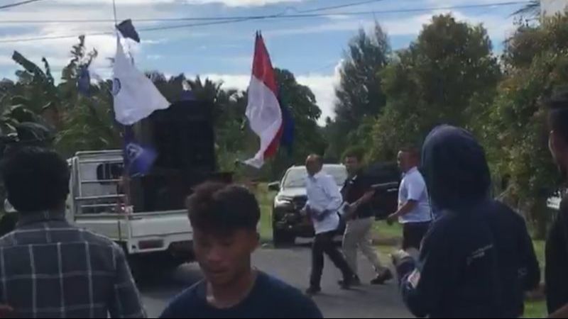 Cerita Lengkap Bupati Halmahera Utara Kejar Demonstran Pakai Parang