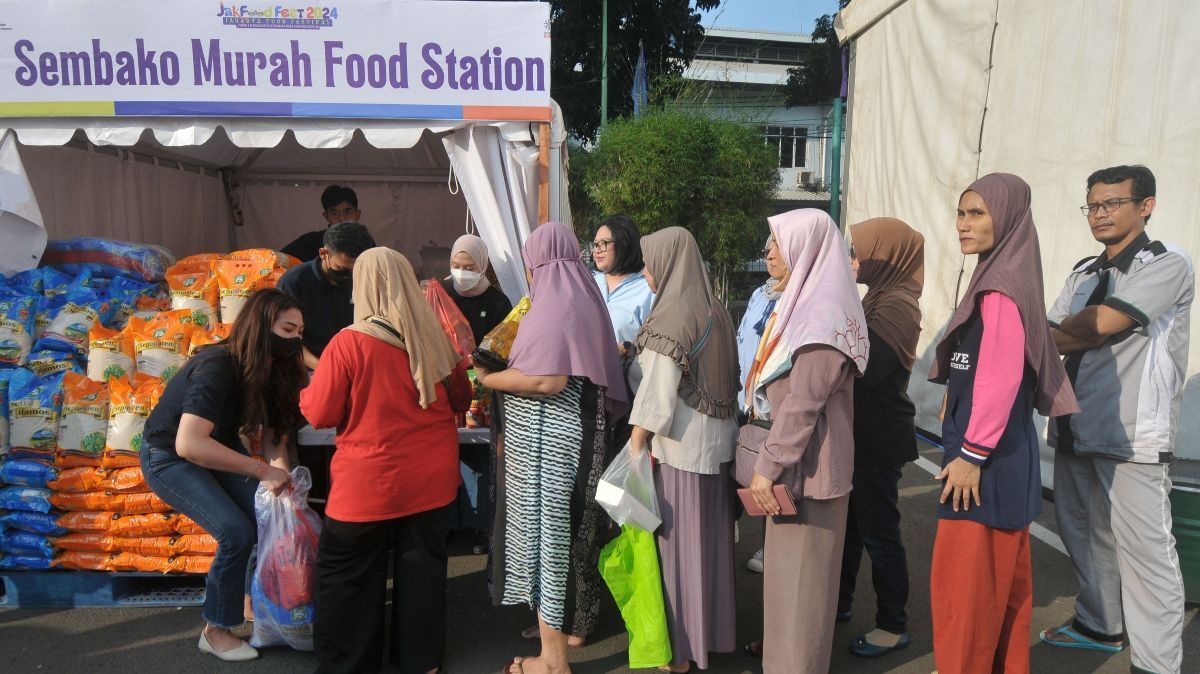 FOTO: Jaga Stabilitas Harga Bahan Pokok, Jakarta Food Festival 2024 Resmi Dibuka dan Langsung Diserbu Antrean Warga