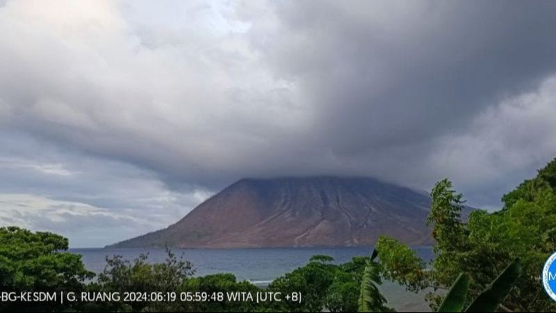 Gunung Ruang Bergejolak, PVMBG Catat 44 Kali Gempa Embusan