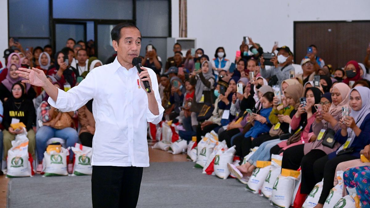 Litbang Kompas: 75,6% Rakyat Puas dengan Kinerja Jokowi, 80 Persennya Penerima Bansos