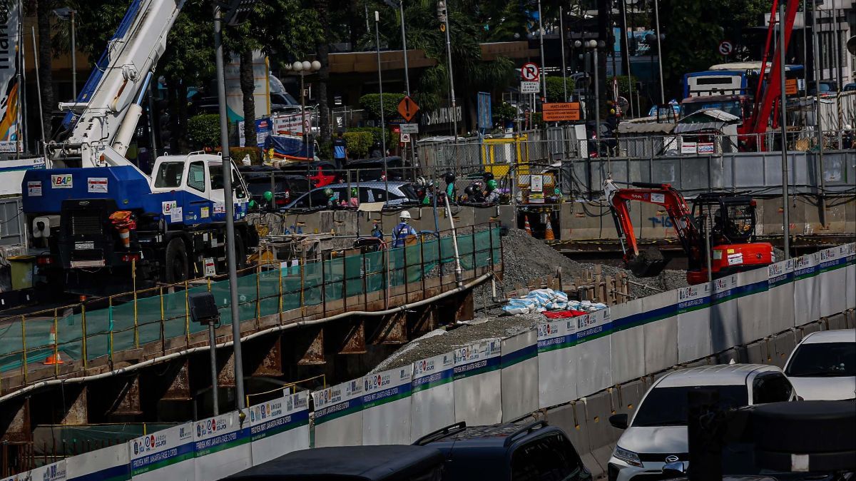 FOTO: Memantau Progres Terkini Pembangunan MRT Jakarta Fase 2A Thamrin-Monas, Capai 77,36 Persen