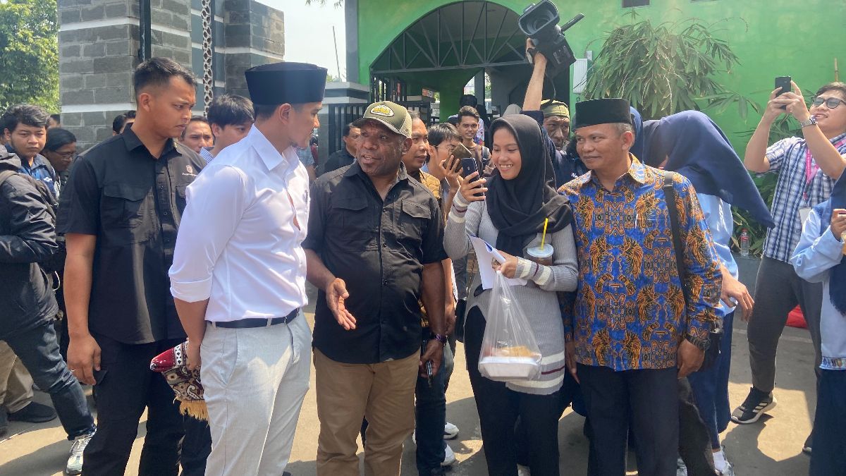 Kaesang Salat Jumat di Masjid Muhammadiyah Jakarta, Begini Reaksi Warga