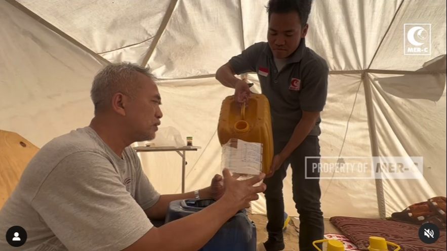 Harga Solar di Gaza Rp400 Ribu/Liter, Begini Cara Relawan Mer-C Indonesia 'Bikin Bahan Bakar' Agar Mobil Bisa Tetap Jalan