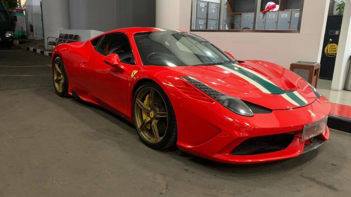 Ferrari akan Mengembangkan Mobil Listrik Pertamanya, dengan Harga Rp8 Miliaran.