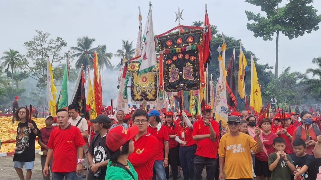 Melihat Tradisi Tionghoa Rohil Bakar Tongkang Kenang Sejarah Tahun 1826