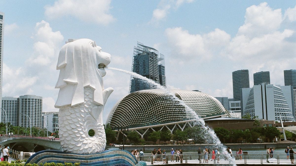 Singapura Jadi Negara Peringkat Kedua dengan Biaya Hidup Paling Tinggi di Dunia