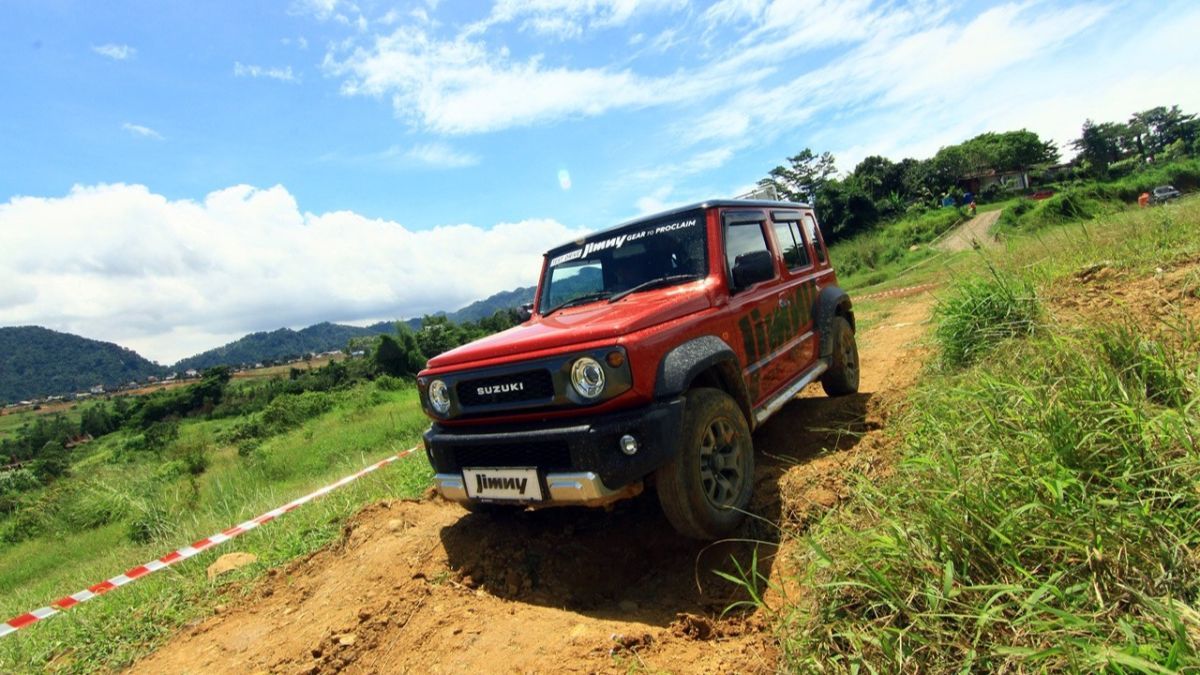 Daftar Harga Mobil Suzuki Jimny Terbaru Juni 2024