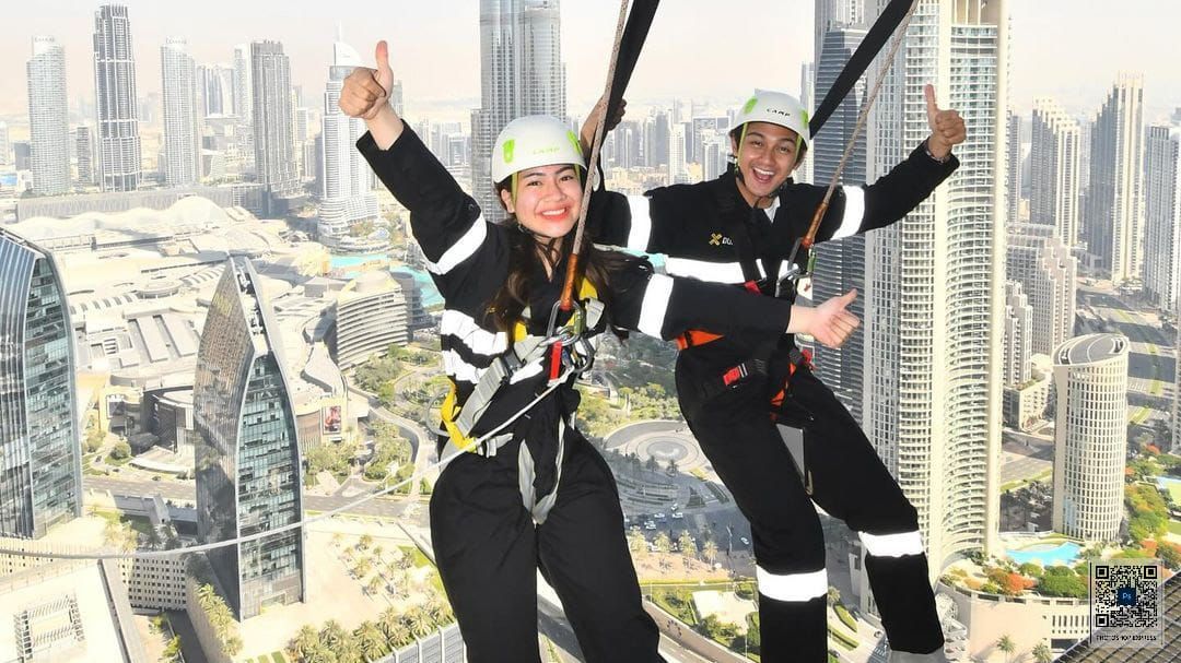 Seru Abis! Potret Felicya Angelista & Caesar Hito Naik Sky Edge di Dubai, Akui Lutut Sampai Lemas