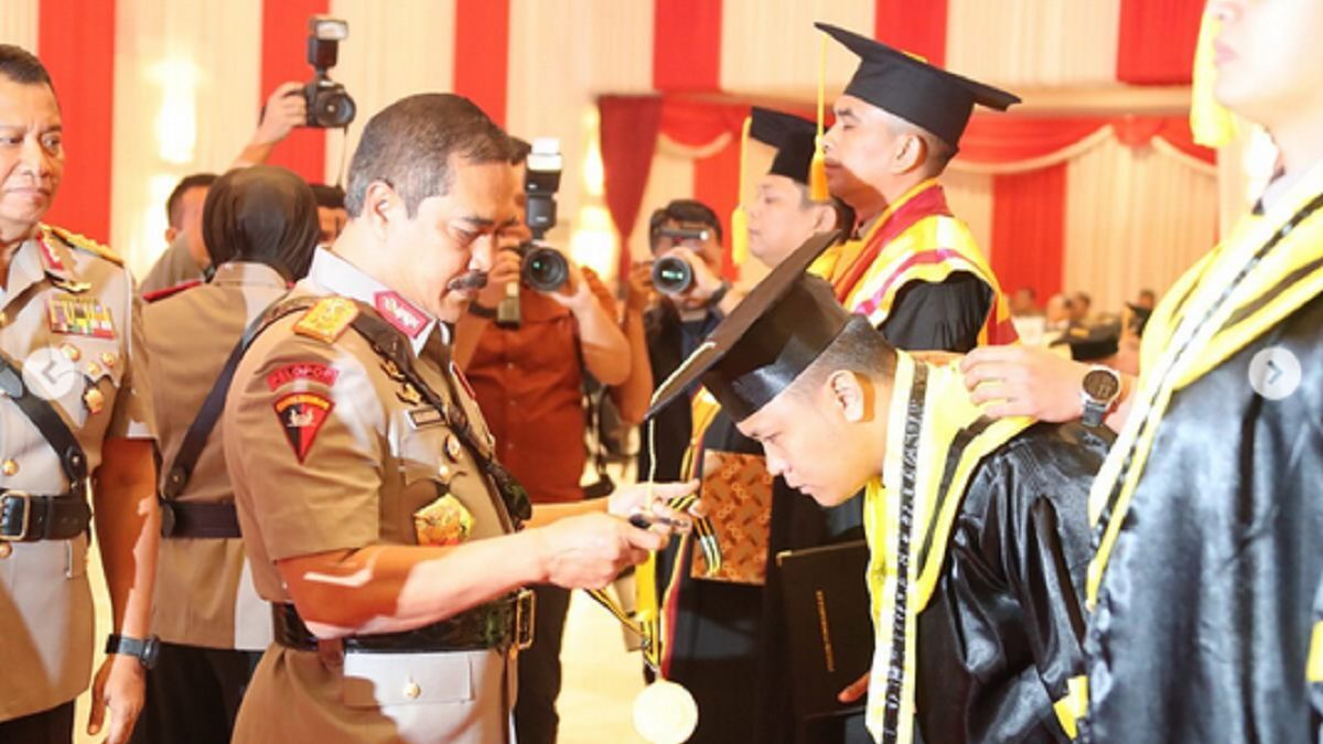 Perwira Polisi Anak Eks Kapolri Lulus STIK jadi Wisudawan Terbaik, Sang Ayah Hadir di Hari Istimewa