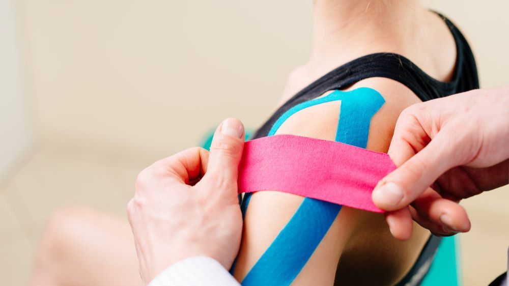 Manfaat Kinesio Tape untuk Kesehatan, Ketahui Cara Pakainya