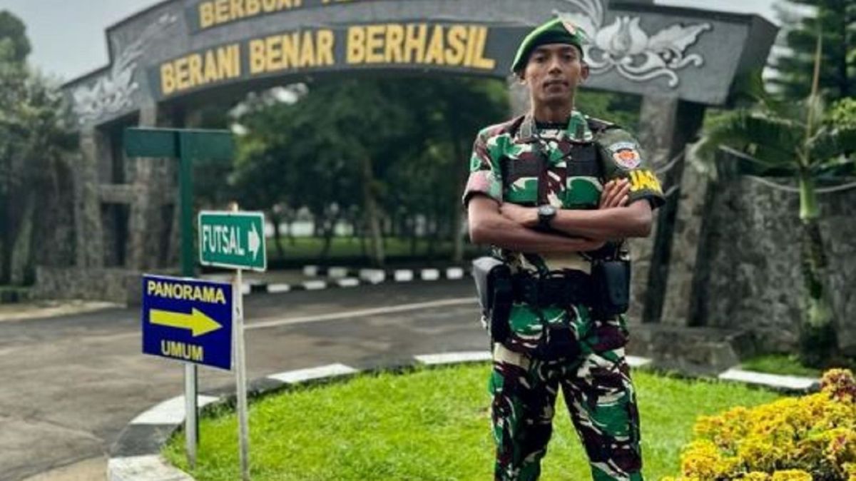 Selalu Bersyukur, Perwira TNI AD Berbagi Nasi Bungkus di Jalanan Untuk Para Pemulung Dibanjiri Pujian