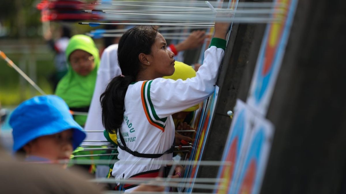 Jelang Olimpiade Paris, Arsjad Rasjid Beri Pesan Damai ke Pemanah Anak-Anak saat Olympic Day