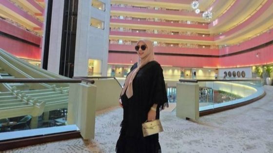 Nggak Lama Lagi Melahirkan, 8 Foto Syahrini Pamer Baby Bump Didampingi Reino Barack dan Kebahagiaan Terpancar