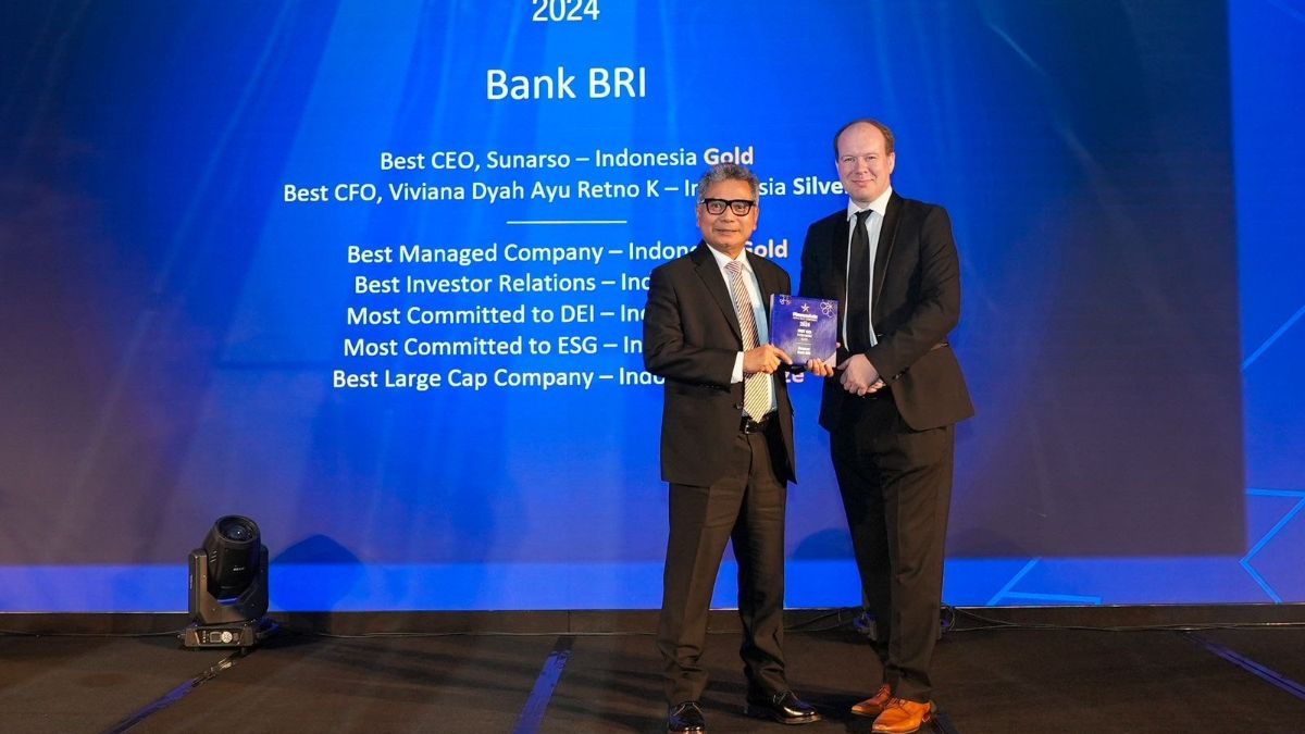 Dirut BRI Sunarso Dinobatkan The Best CEO, BRI Borong 11 Penghargaan dari Finance Asia