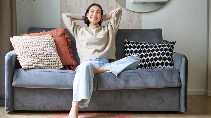 10 Inspirasi Sofa dengan Desain Minimalis untuk Ruang Tamu Kecil, Simpel dan Fungsional