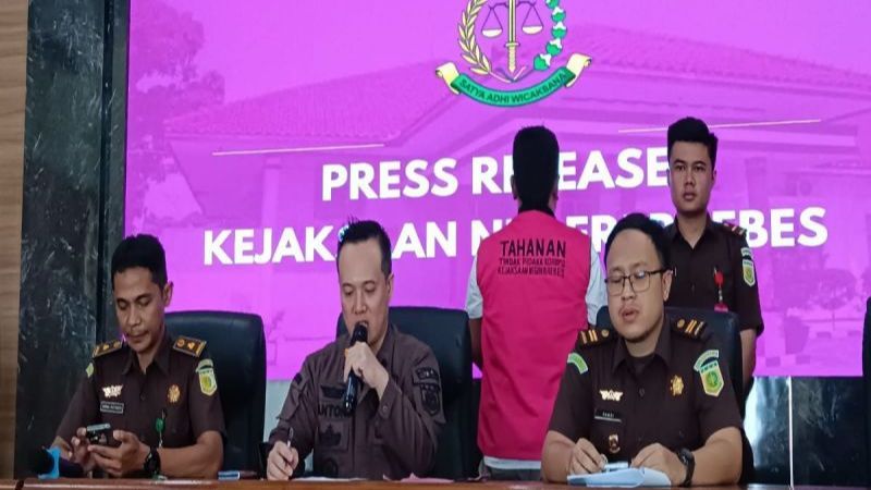 Miris, Kades di Brebes Tiga Tahun Korupsi Dana Desa Buat Main Slot hingga Judi ke Singapura