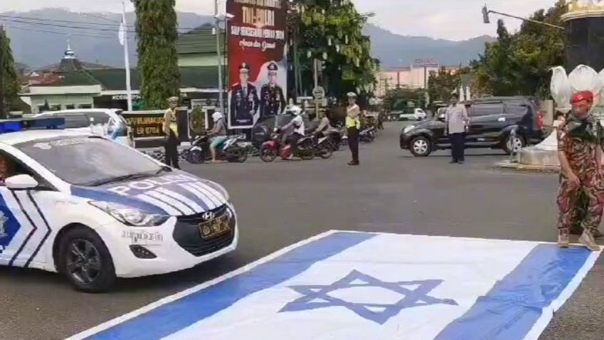 Cek Fakta: Beredar Foto Muslimah Indonesia Dukung Israel, Ini Faktanya