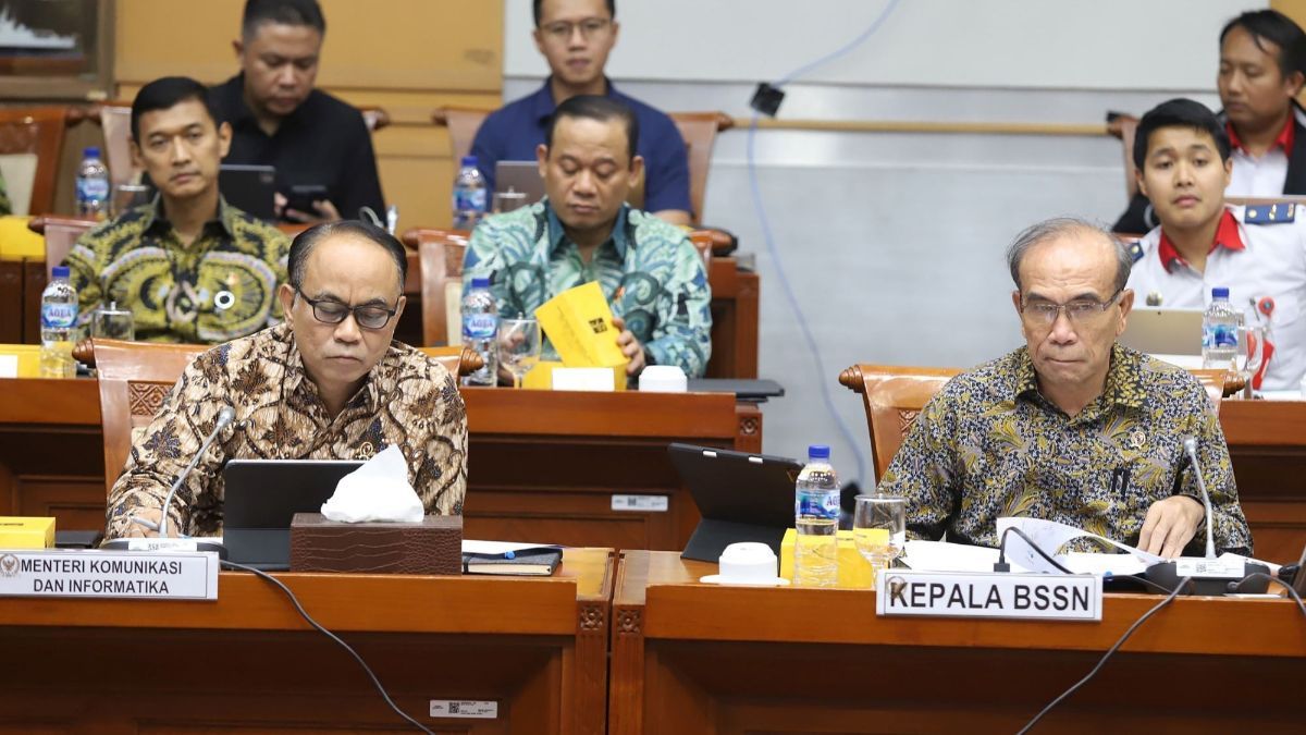 VIDEO: DEBAT PANAS! DPR Vs Menkominfo Budi Arie Sampai Ngegas Tarik Urat Soal PDN Bocor