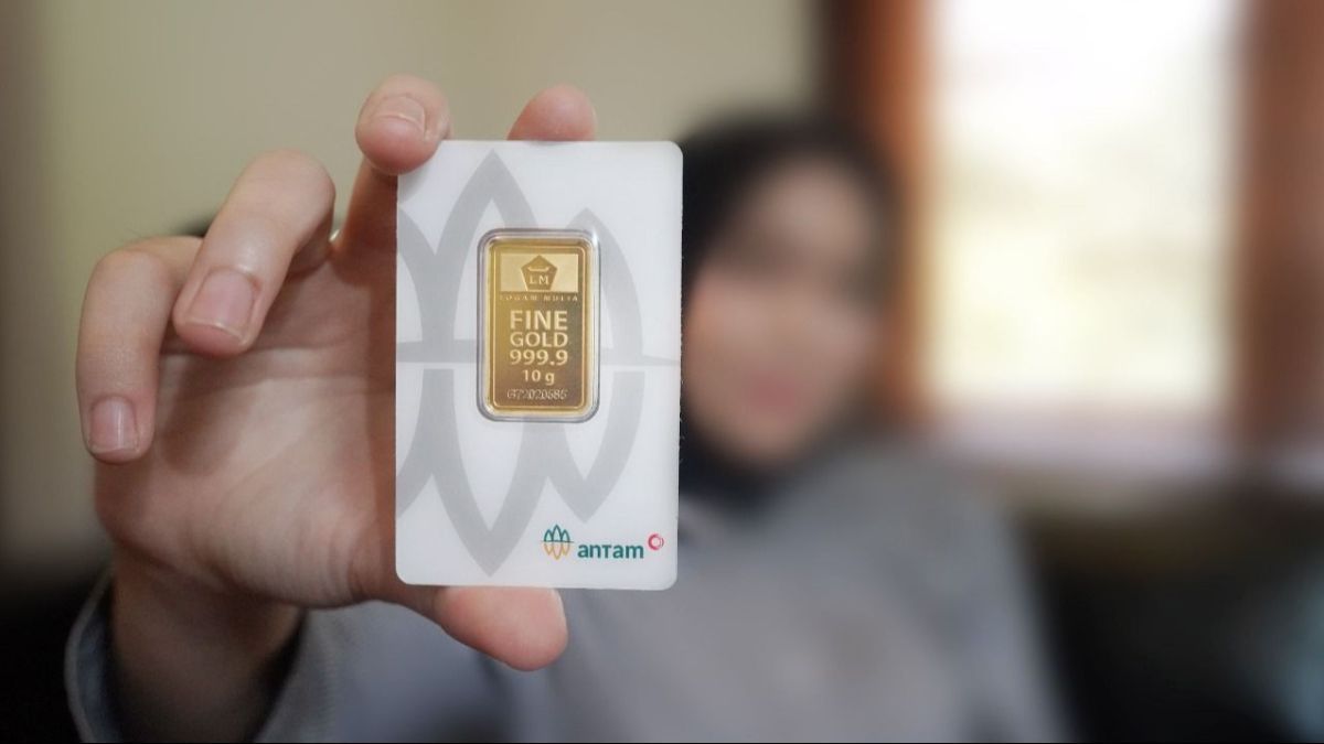 Harga Emas Antam Naik Rp5.000 per Gram